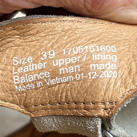 Dansko Taylin Burnished Suede Wedge Sandals Taupe Size 39 - Picture 10 of 12